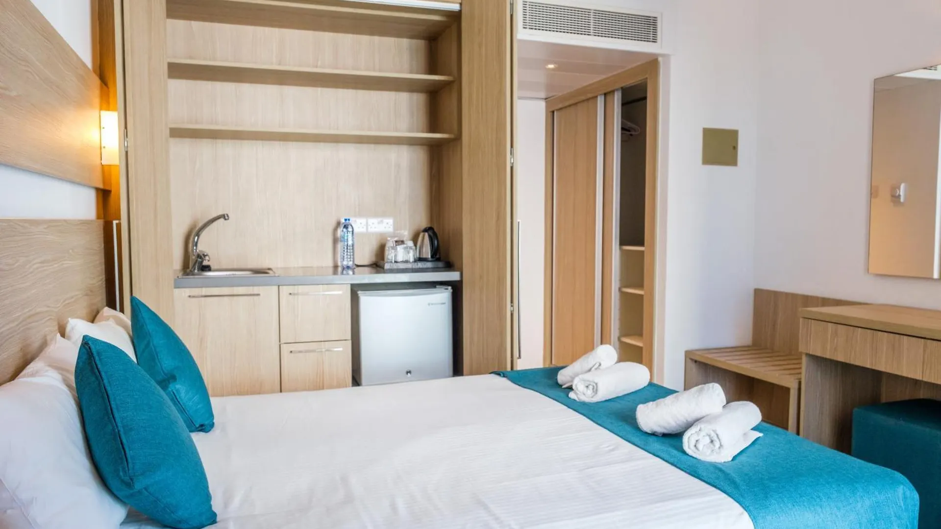 Kapetanios Bay Hotel Protaras 3*,  Cipro