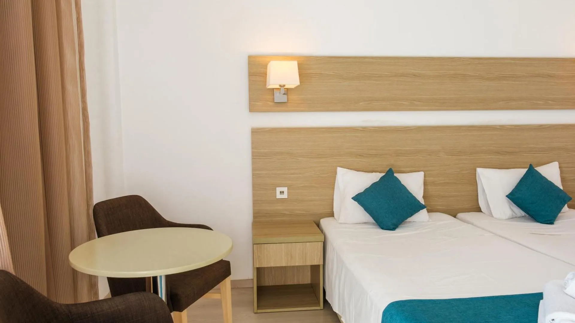 Kapetanios Bay Hotel Protaras